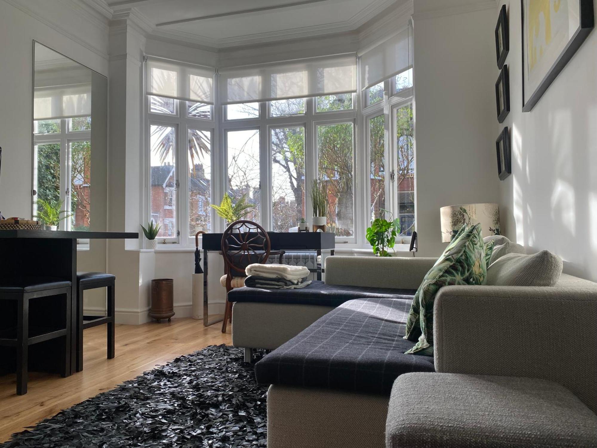 Interior Designed Flat Near Kew Botanical Gardens Апартаменты