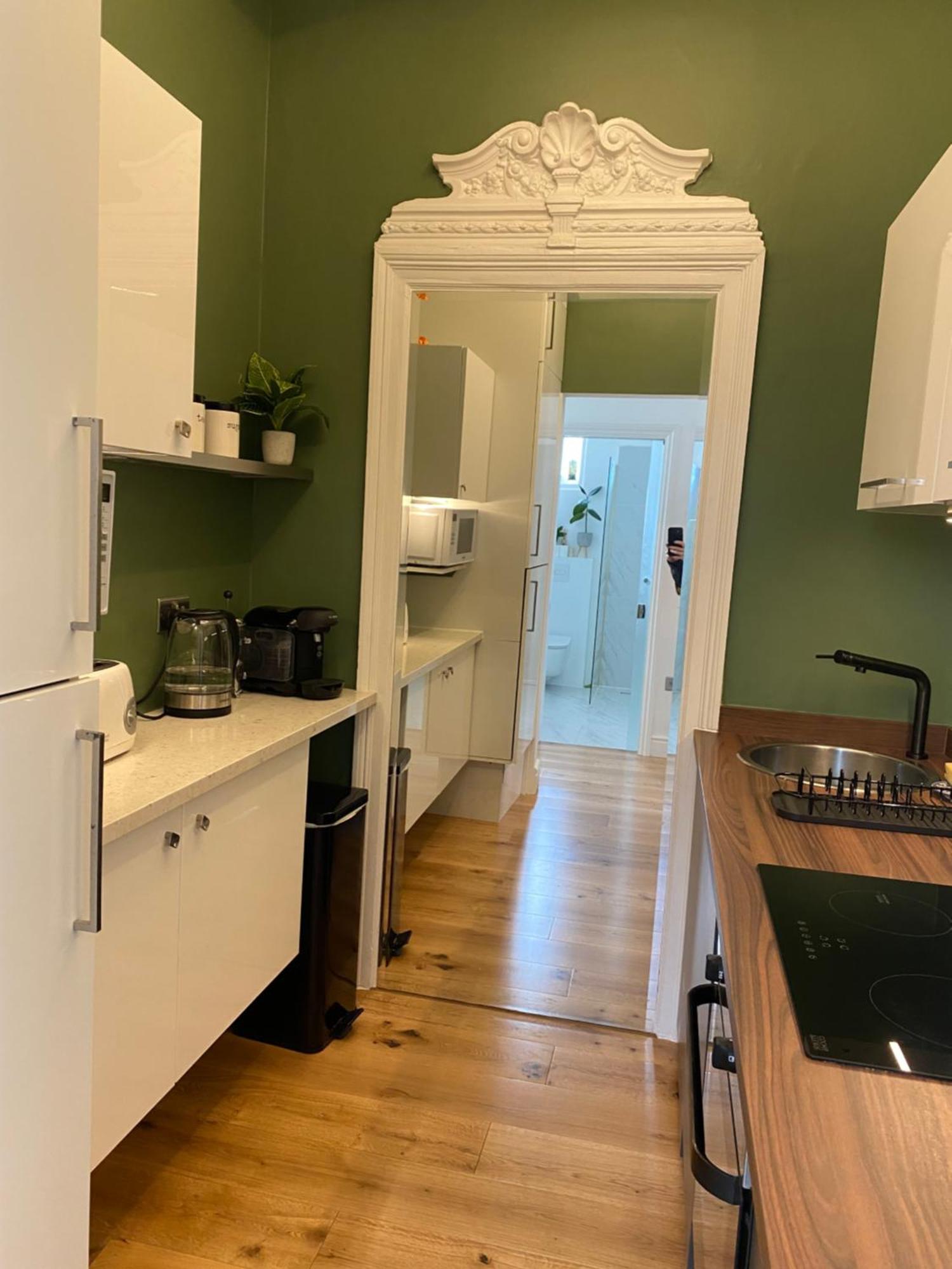 Апартаменты Interior Designed Flat Near Kew Botanical Gardens Лондон